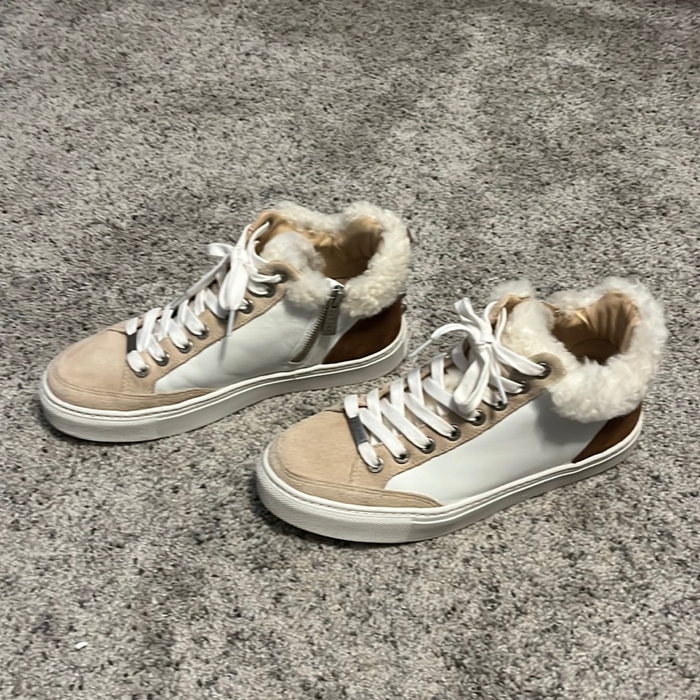 J/slides Leslie Lace up Sneaker!! WORN TWICE